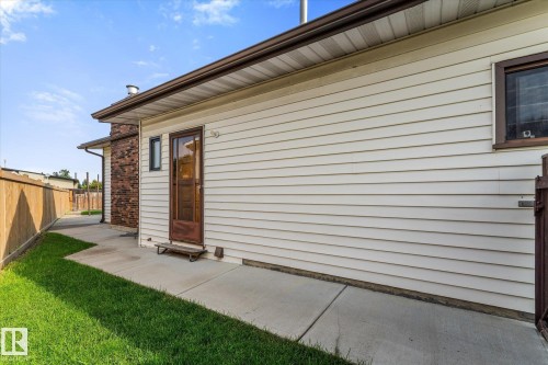 9504 139 Avenue Nw, Edmonton, AB 