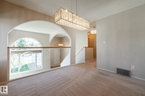 7232 189 Street Nw, Edmonton, AB 