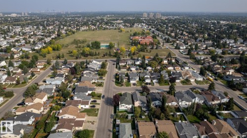 7232 189 Street Nw, Edmonton, AB 