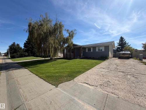 10623 107 St, Westlock, AB 