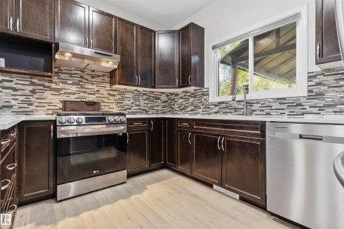 2051 74 Street Sw, Edmonton, AB 