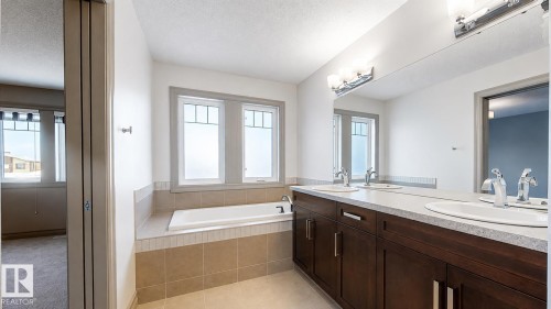 885 Windermere Wynd Nw, Edmonton, AB 