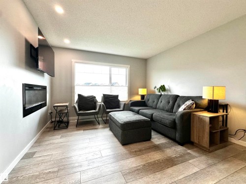 20947 95 Avenue Nw, Edmonton, AB 