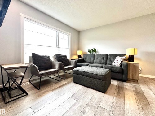20947 95 Avenue Nw, Edmonton, AB 