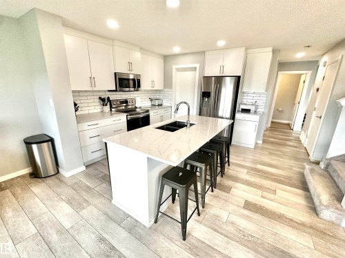 20947 95 Avenue Nw, Edmonton, AB 
