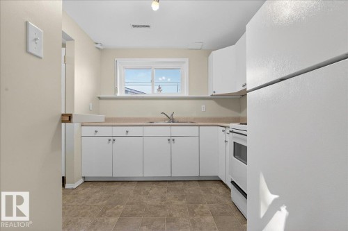 16206 79A Avenue Nw, Edmonton, AB 
