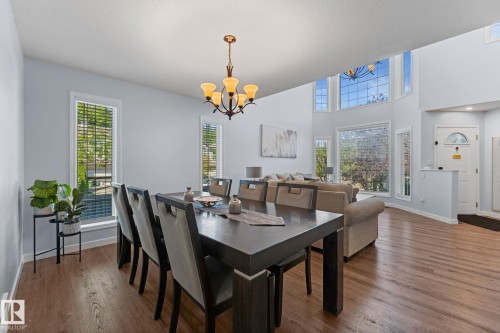 4532 210 Street Nw, Edmonton, AB 
