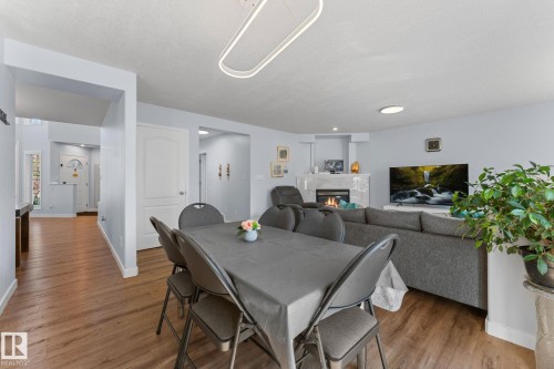 4532 210 Street Nw, Edmonton, AB 