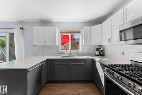 4532 210 Street Nw, Edmonton, AB 