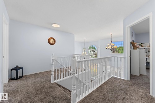 4532 210 Street Nw, Edmonton, AB 