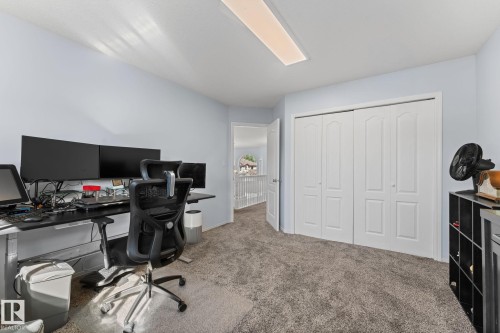 4532 210 Street Nw, Edmonton, AB 