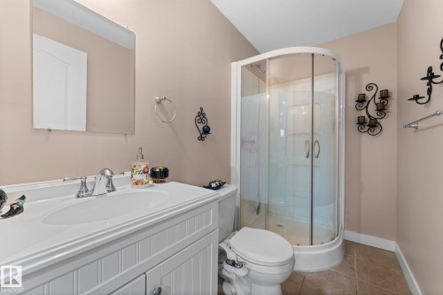 4532 210 Street Nw, Edmonton, AB 
