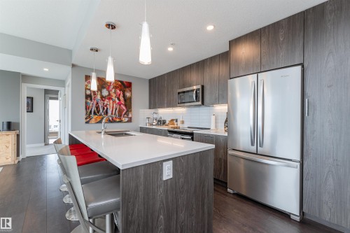 #2400 10180 103 St Nw, Edmonton, AB 