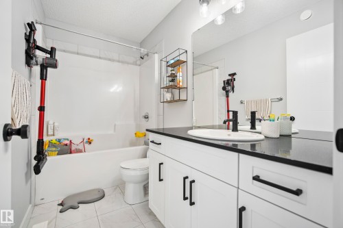 22359 93 Avenue Nw, Edmonton, AB 