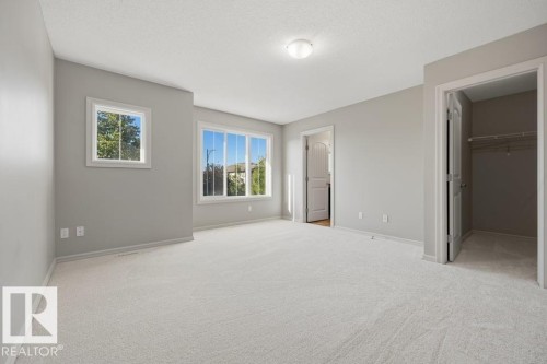 1526 35B Av Nw, Edmonton, AB 