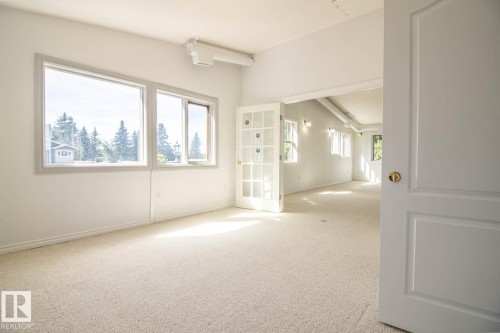 6804 102A Avenue Nw, Edmonton, AB 