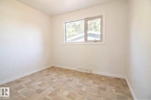 6804 102A Avenue Nw, Edmonton, AB 