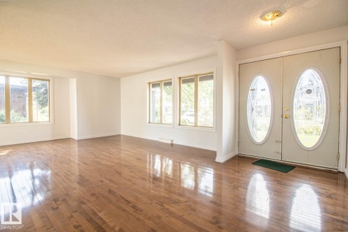 6804 102A Avenue Nw, Edmonton, AB 