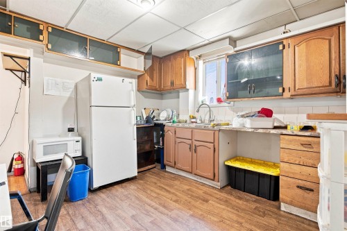 11111 81 Avenue Nw, Edmonton, AB 
