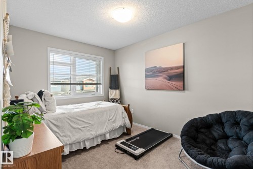 17253 9A Avenue Sw, Edmonton, AB 