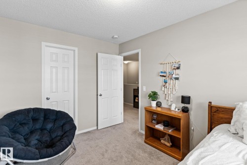 17253 9A Avenue Sw, Edmonton, AB 