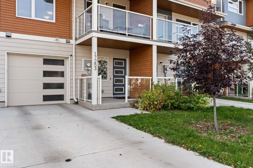 17253 9A Avenue Sw, Edmonton, AB 