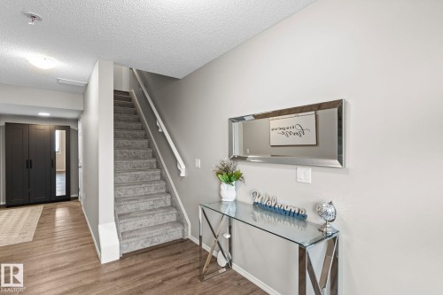 17253 9A Avenue Sw, Edmonton, AB 