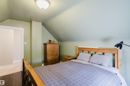11231 126 Street Nw, Edmonton, AB 