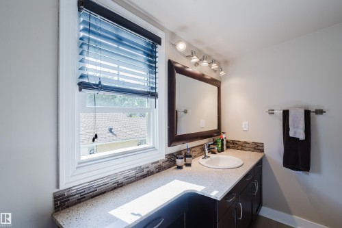 11231 126 Street Nw, Edmonton, AB 