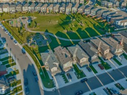 1367 SISKIN Wynd NW  Edmonton, AB T5S 0R3