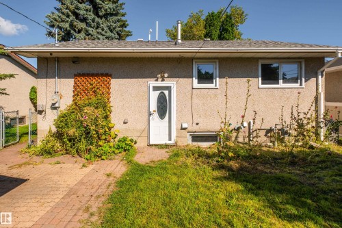 3509 121A Avenue Nw, Edmonton, AB 