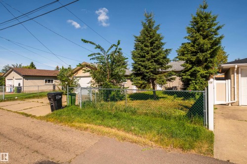3509 121A Avenue Nw, Edmonton, AB 