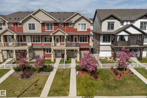 856 Daniels Way Sw, Edmonton, AB 