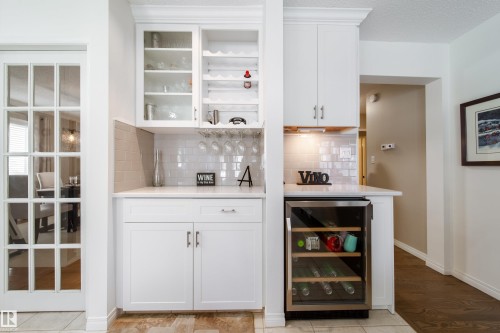 716 Hendra Crescent Nw, Edmonton, AB - Indoor