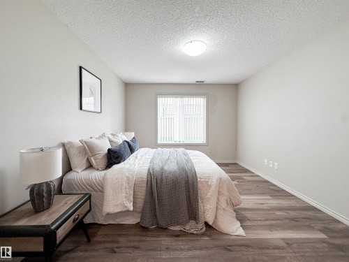 #140 78B Mckenney Av, St. Albert, AB - Indoor Photo Showing Bedroom
