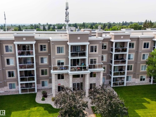 #140 78B MCKENNEY AV  St. Albert, AB T8N 7K3