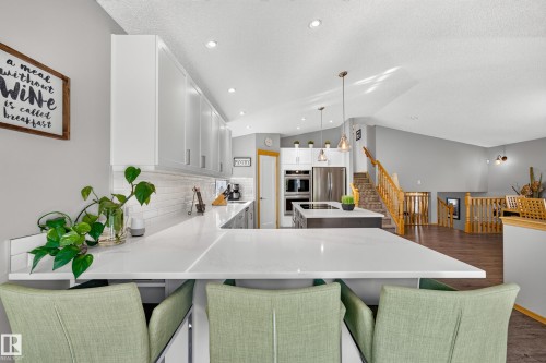 8329 171A Avenue Nw, Edmonton, AB 