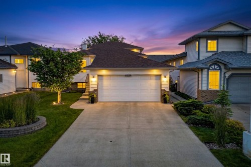 8329 171A Avenue Nw, Edmonton, AB 
