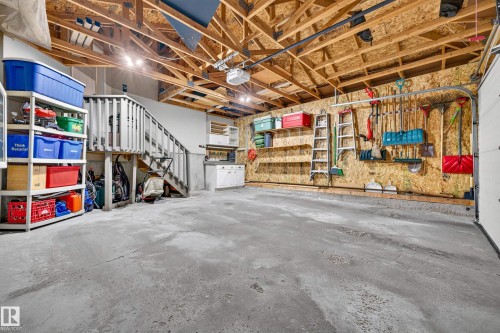 8329 171A Avenue Nw, Edmonton, AB 