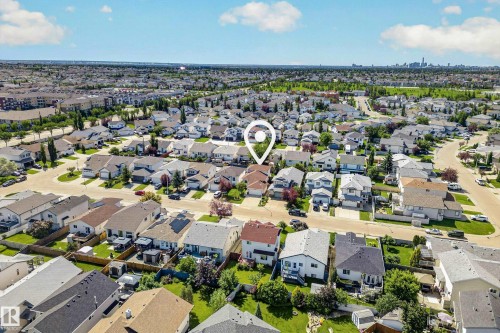 8329 171A Avenue Nw, Edmonton, AB 