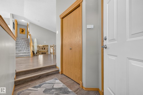 8329 171A Avenue Nw, Edmonton, AB 