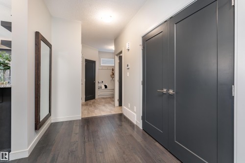 7038 172A Avenue Nw, Edmonton, AB 