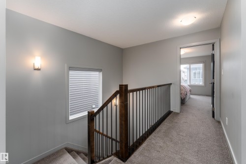 7038 172A Avenue Nw, Edmonton, AB 