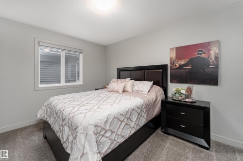7038 172A Avenue Nw, Edmonton, AB 