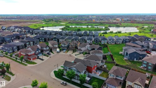 7038 172A Avenue Nw, Edmonton, AB 