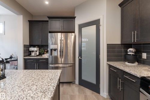 7038 172A Avenue Nw, Edmonton, AB 