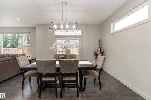 7038 172A Avenue Nw, Edmonton, AB 
