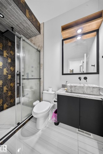 4017 47 Avenue, Beaumont, AB - Indoor Photo Showing Bathroom