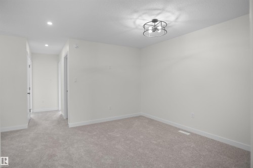 31 Eton Link, Spruce Grove, AB 