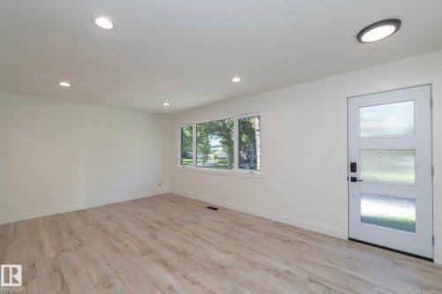 21 Sheridan Drive, St. Albert, AB 